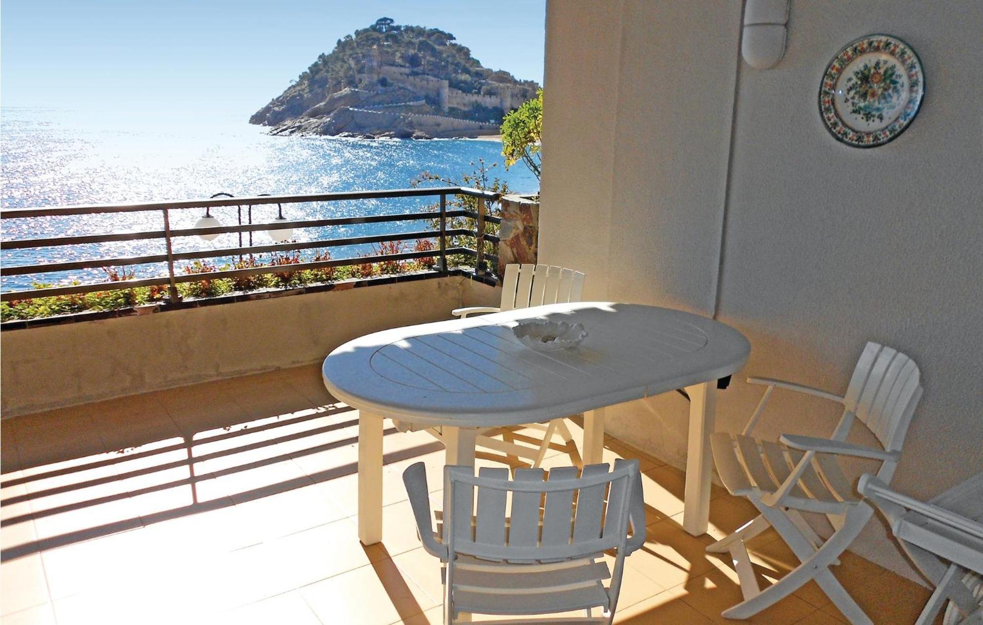 Stunning Apartment In Tossa De Mar With Wifi Exterior photo
